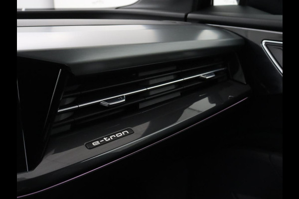 Audi Q4 e-tron 40 Launch edition S Competition 77 kWh | Stoelverwarming | Warmtepomp | Matrix LED | Carplay | Adaptive cruise | Navigatie | Virtual Cockpit | Half leder | Sportstoelen