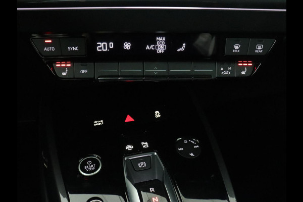 Audi Q4 e-tron 40 Launch edition S Competition 77 kWh | Stoelverwarming | Warmtepomp | Matrix LED | Carplay | Adaptive cruise | Navigatie | Virtual Cockpit | Half leder | Sportstoelen