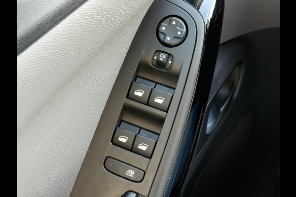 Citroën C4 Picasso BWJ 2017 | 1.2PT 131PK Feel | CLIMA | TREKHAAK | CAMERA | NAVI | PDC | CRUISE | LICHTMETAAL |