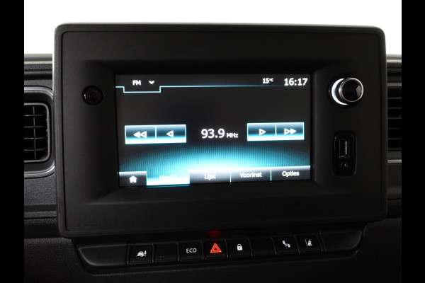 Renault Master 135PK L2H2 Work Edition Airco Cruise Control Camera Navigatie Parkeersensoren Trekhaak
