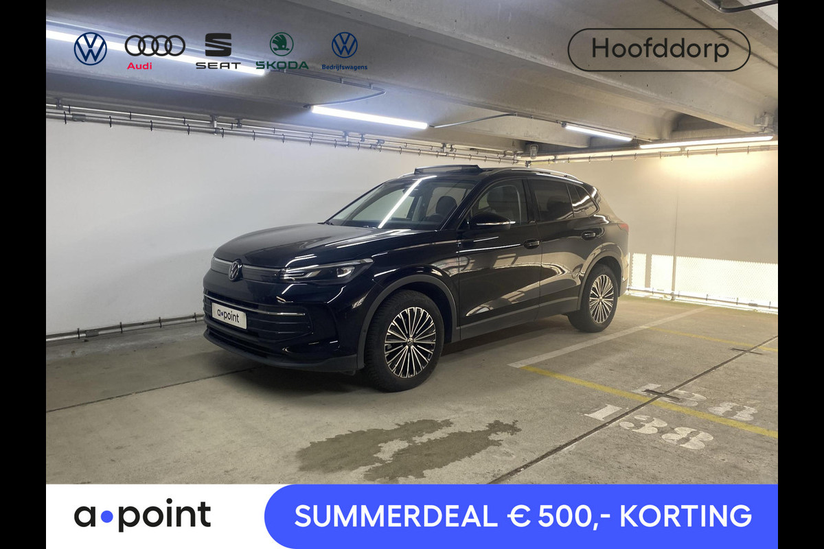 Volkswagen Tiguan 1.5 eTSI Life Edition 130 pk Automaat (DSG) | Verlengde garantie | Navigatie | Panoramadak | Elektr. trekhaak | Parkeersensoren (Park assist) | Achteruitrijcamera |