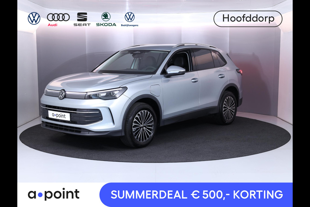 Volkswagen Tiguan 1.5 eHybrid Life PHEV 204PK | Nieuw model!! | Camera| Stoelverwarming voor+achter | 18"Lm velgen | Volkswagen Tiguan 1.5 eHybrid Life PHEV 204PK | Nieuw model!! | Camera| Stoelverwarming voor+achter | 18"Lm velgen |