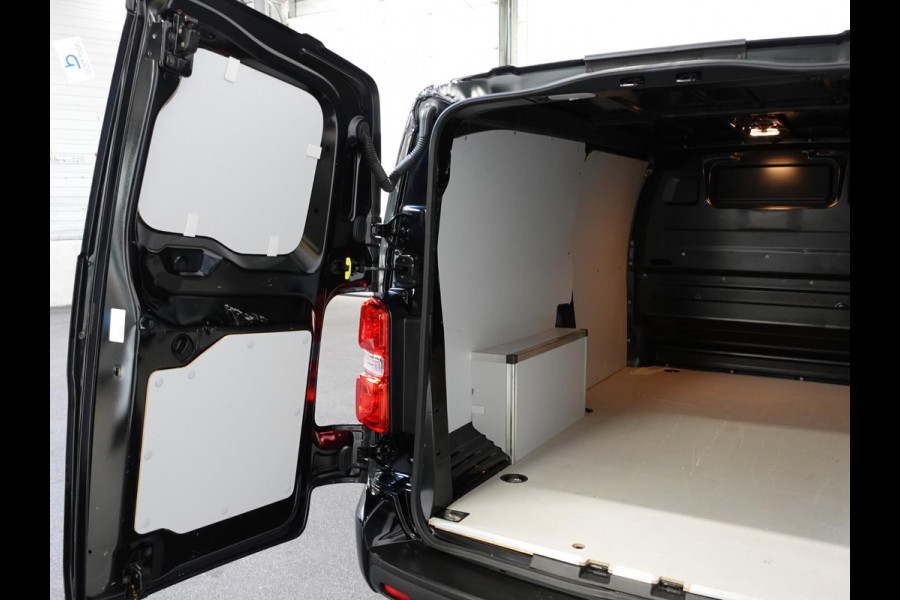 Peugeot Expert 2.0 BlueHDI 180pk Automaat Long L3 Premium 3-zits Cruise Control Airco App-Connect LM Velgen Trekgewicht 2500kg