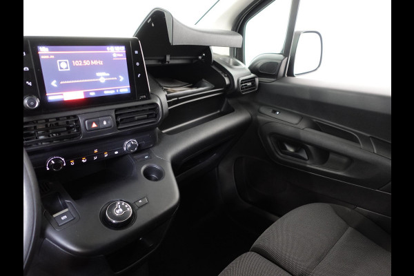 Citroën Berlingo 130PK Automaat L2 Navigatie Apple carplay/ Android Auto Cruise control Trekhaak parkeersensoren 3-Zits Euro6