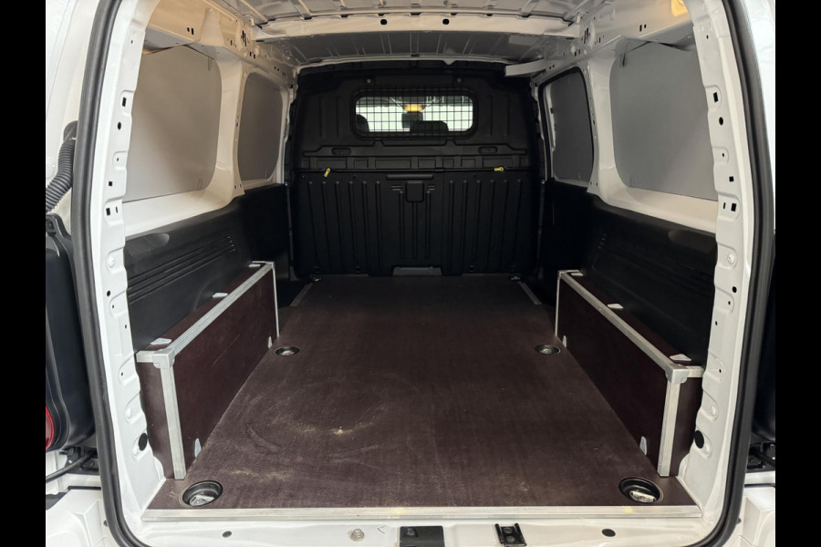 Citroën Berlingo 130PK Automaat L2 Navigatie Apple carplay/ Android Auto Cruise control Trekhaak parkeersensoren 3-Zits Euro6