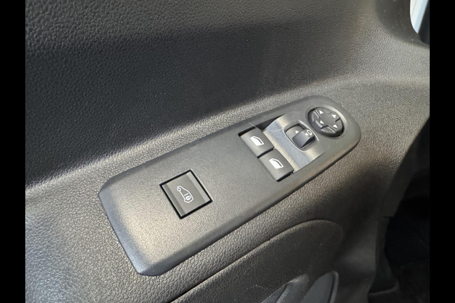 Citroën Berlingo 130PK Automaat L2 Navigatie Apple carplay/ Android Auto Cruise control Trekhaak parkeersensoren 3-Zits Euro6