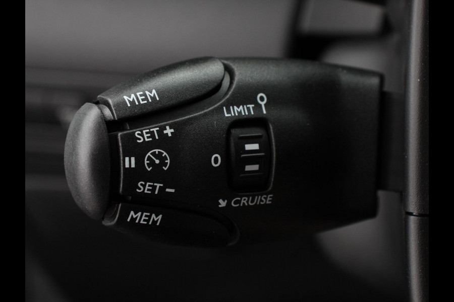 Citroën C3 Aircross 1.2 PureTech 110pk You Navigatie Apple Carplay/Android Auto Climate Control Cruise Control Dab Parkeer sensoren