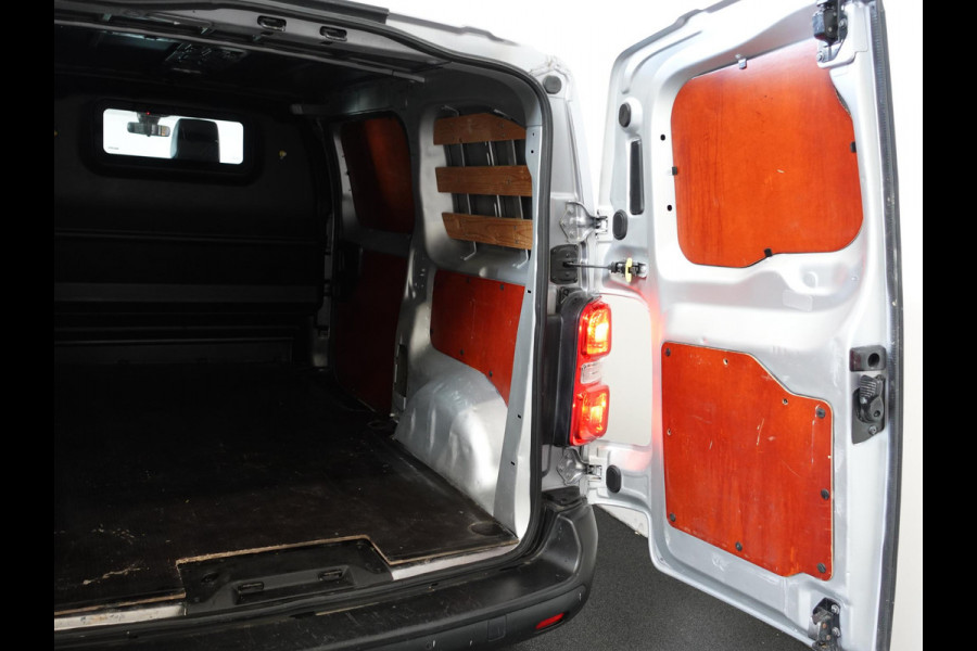 Citroën Jumpy 95PK Club L2 Navigatie Apple Carplay / Android Auto Cruise control Parkeersensoren Airco Euro6