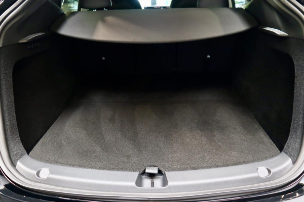 Tesla Model Y Performance AWD 534PK AMD RYZEN BL/BL|TrkHK