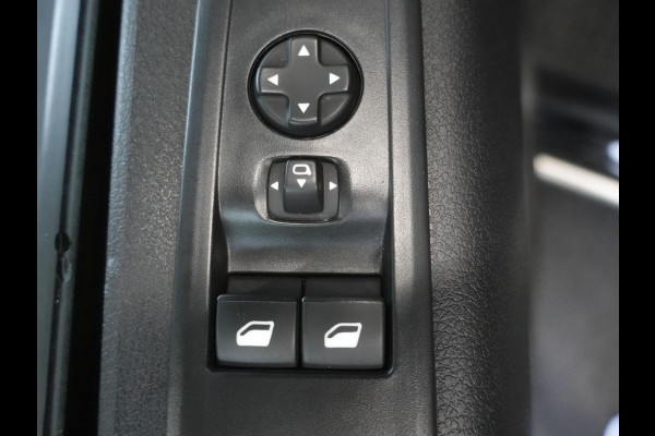 Peugeot Expert 120PK L2 Navigatie Cruise Control Parkeersensoren Airco Trekhaak Sidebars