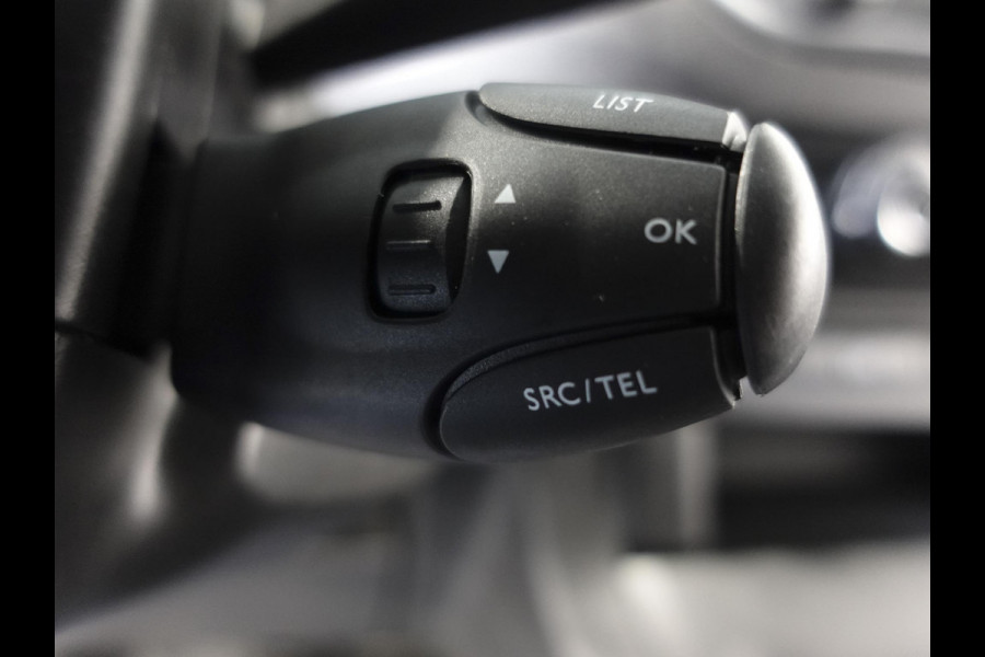 Peugeot Expert 120PK L2 Navigatie Cruise Control Parkeersensoren Airco Trekhaak Sidebars