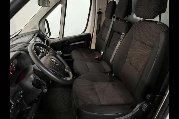 Opel Movano 2.3 Turbo L3H1 Bakwagen Meubelbak met Laadklep Airco Cruise Control Navigatie Zijdeur