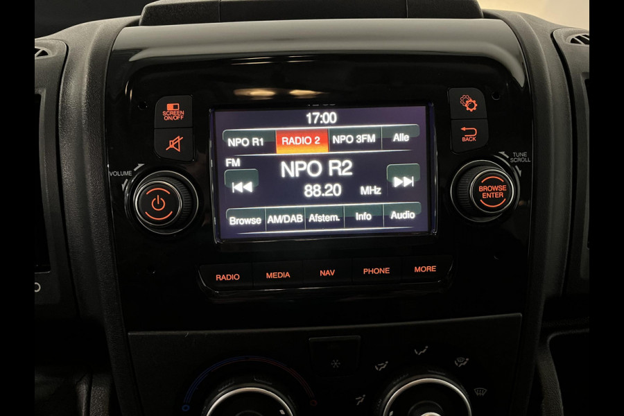 Opel Movano 2.3 Turbo L3H1 Bakwagen Meubelbak met Laadklep Airco Cruise Control Navigatie Zijdeur