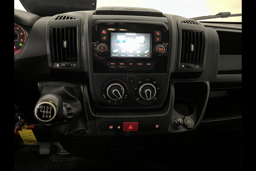 Opel Movano 2.3 Turbo L3H1 Bakwagen Meubelbak met Laadklep Airco Cruise Control Navigatie Zijdeur