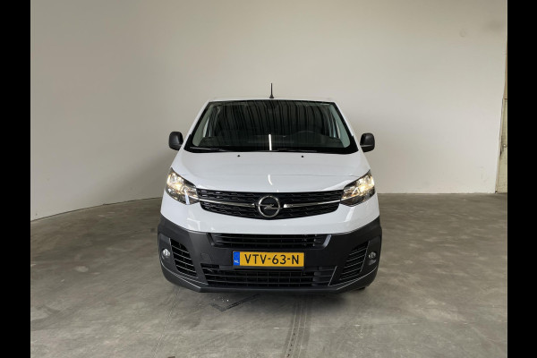 Opel Vivaro 145pk Automaat L2H1 Sport Edition Navigatie Trekhaak Cruise control Airco 3-zits Euro6