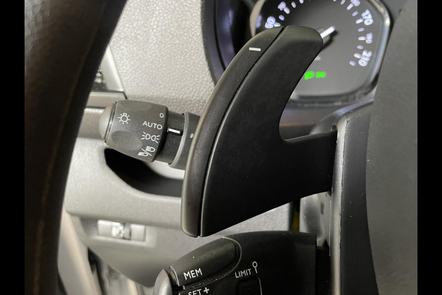Opel Vivaro 145pk Automaat L2H1 Sport Edition Navigatie Trekhaak Cruise control Airco 3-zits Euro6