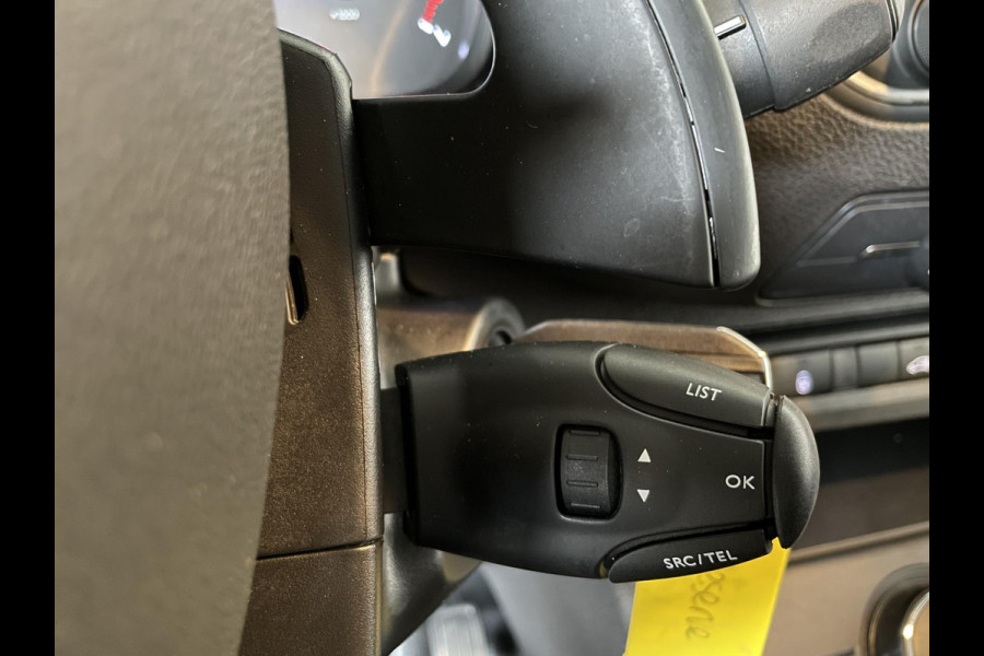 Opel Vivaro 145pk Automaat L2H1 Sport Edition Navigatie Trekhaak Cruise control Airco 3-zits Euro6