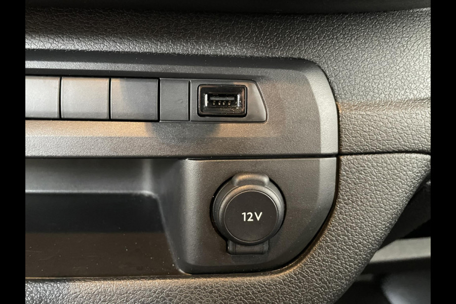 Opel Vivaro 145pk Automaat L2H1 Sport Edition Navigatie Trekhaak Cruise control Airco 3-zits Euro6