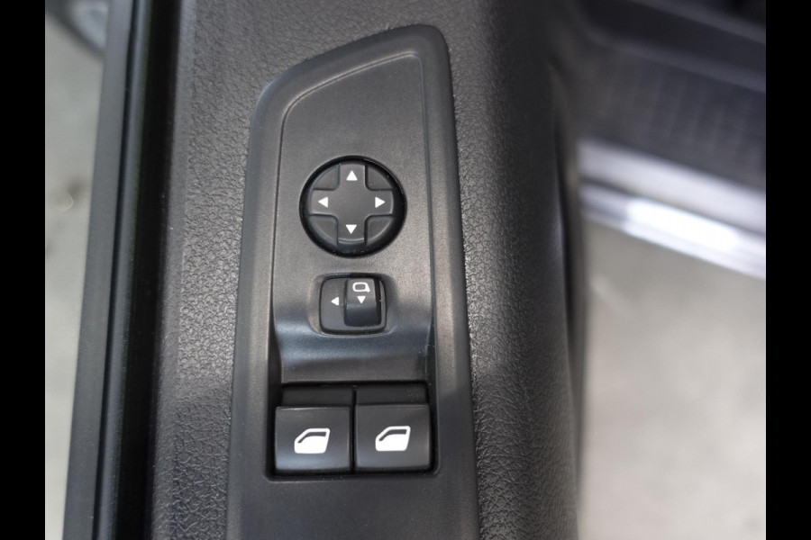 Opel Vivaro 2.0 BlueHDi 145PK L3 Automaat Airco Bluetooth Cruise Control Trekhaak Navigatie
