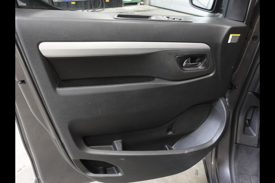 Opel Vivaro 2.0 BlueHDi 145PK L3 Automaat Airco Bluetooth Cruise Control Trekhaak Navigatie