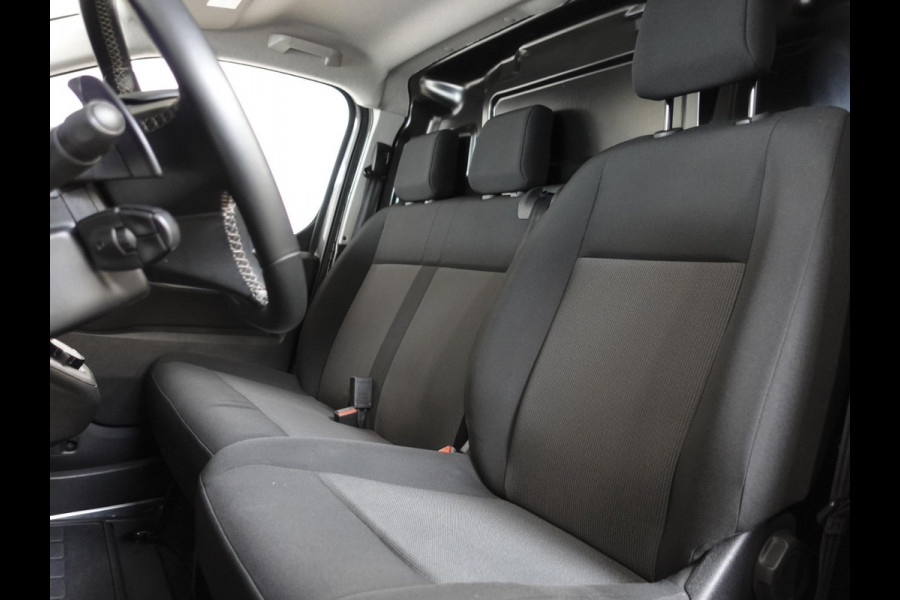 Opel Vivaro 2.0 BlueHDi 145PK L3 Automaat Airco Bluetooth Cruise Control Trekhaak Navigatie