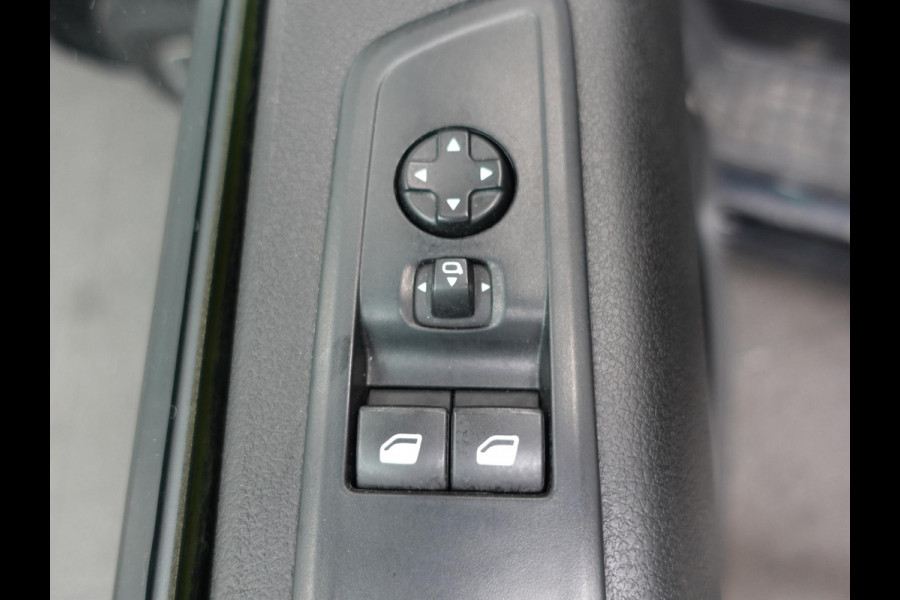 Opel Vivaro 2.0 BlueHDi 145PK L3 Automaat Airco Navigatie Bluetooth Cruise Carplay Trekhaak