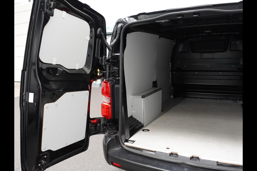 Opel Vivaro 2.0 BlueHDi 145PK L3 Automaat Airco Navigatie Bluetooth Cruise Carplay Trekhaak