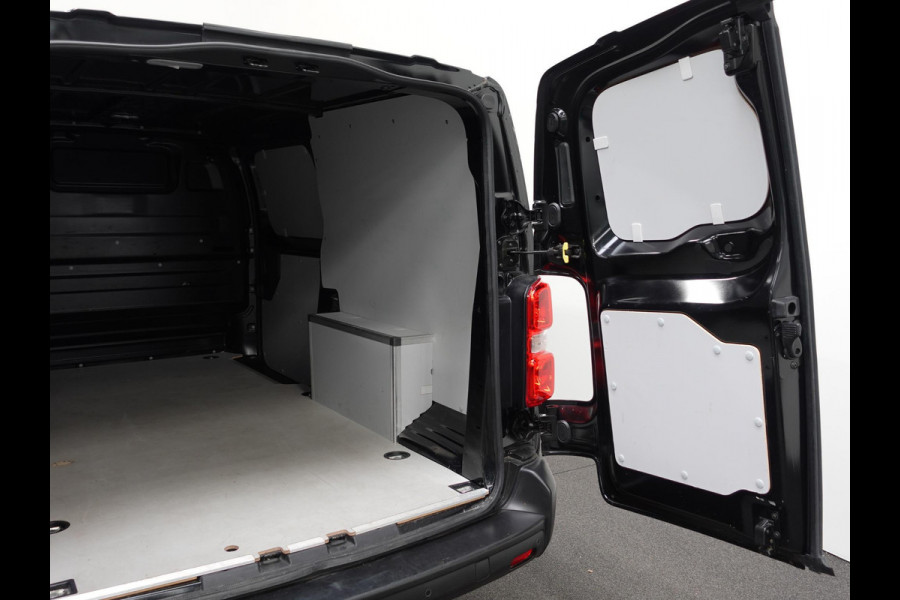 Opel Vivaro 2.0 BlueHDi 145PK L3 Automaat Airco Navigatie Bluetooth Cruise Carplay Trekhaak