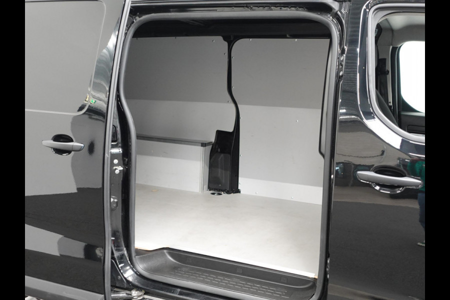 Opel Vivaro 2.0 BlueHDi 145PK L3 Automaat Airco Navigatie Bluetooth Cruise Carplay Trekhaak