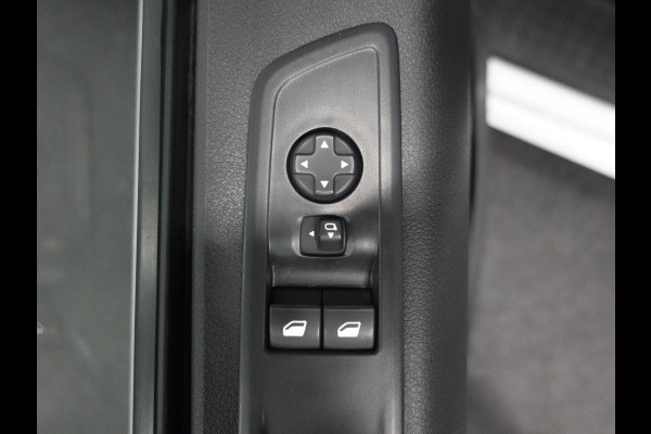 Opel Vivaro 2.0 CDTI L3H1 145pk Dubbele Cabine Edition Navigatie Trekhaak Cruise control Airco