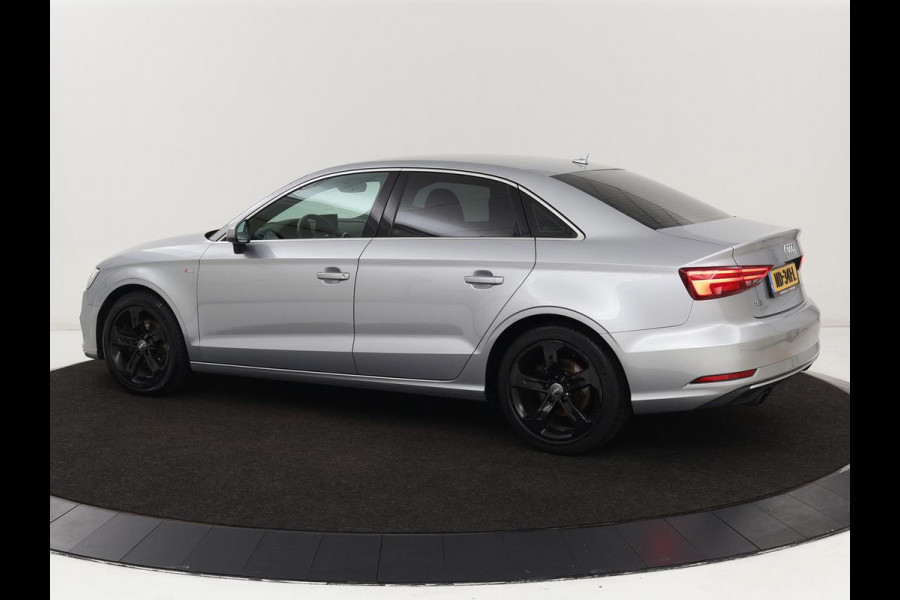 Audi A3 1.0 TFSI Sport S Line | Carplay | Sportstoelen | Full LED | Climate control | Navigatie | Cruise control | Parkeerhulp | Bluetooth