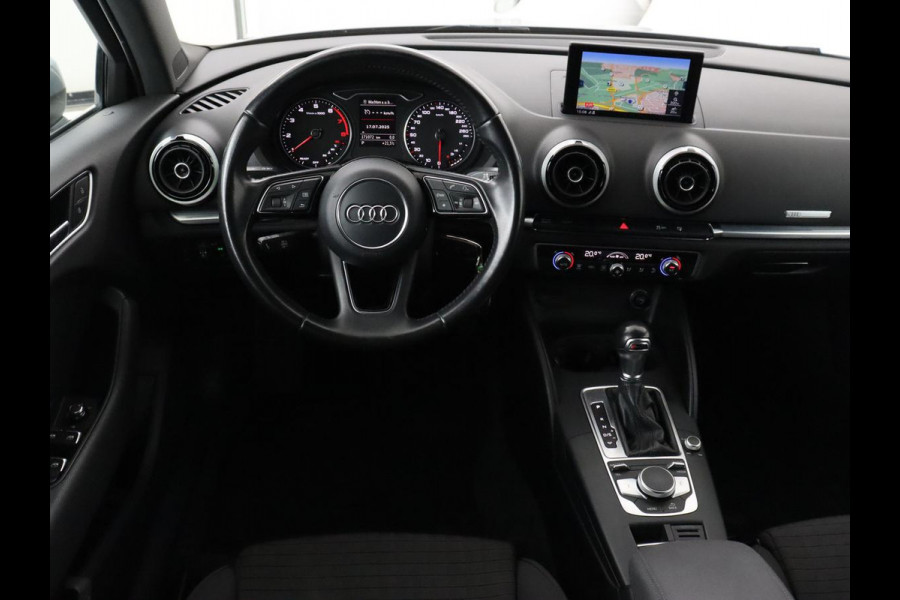 Audi A3 1.0 TFSI Sport S Line | Carplay | Sportstoelen | Full LED | Climate control | Navigatie | Cruise control | Parkeerhulp | Bluetooth