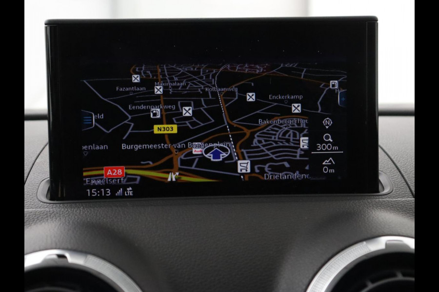 Audi A3 1.0 TFSI Sport S Line | Carplay | Sportstoelen | Full LED | Climate control | Navigatie | Cruise control | Parkeerhulp | Bluetooth