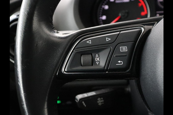 Audi A3 1.0 TFSI Sport S Line | Carplay | Sportstoelen | Full LED | Climate control | Navigatie | Cruise control | Parkeerhulp | Bluetooth