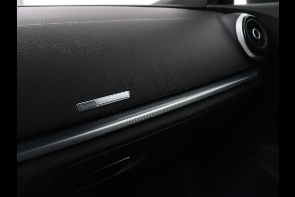Audi A3 1.0 TFSI Sport S Line | Carplay | Sportstoelen | Full LED | Climate control | Navigatie | Cruise control | Parkeerhulp | Bluetooth