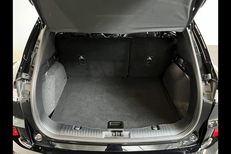 Ford Kuga 2.5 PHEV 224pk Automaat ST-Line | Navigatie | Apple Carplay/Android Auto | Parkeersensoren | Camera | Adaptive Cruise Control |  Elektrische achterklep | Stoel-en stuurverwarming | Park Assist | LED-koplampen |
