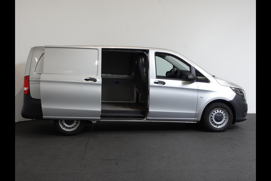 Mercedes-Benz Vito 114 CDI Lang Automaat L2 Airco Cruise control Navigatie Parkeersensoren MF stuurwiel Camera