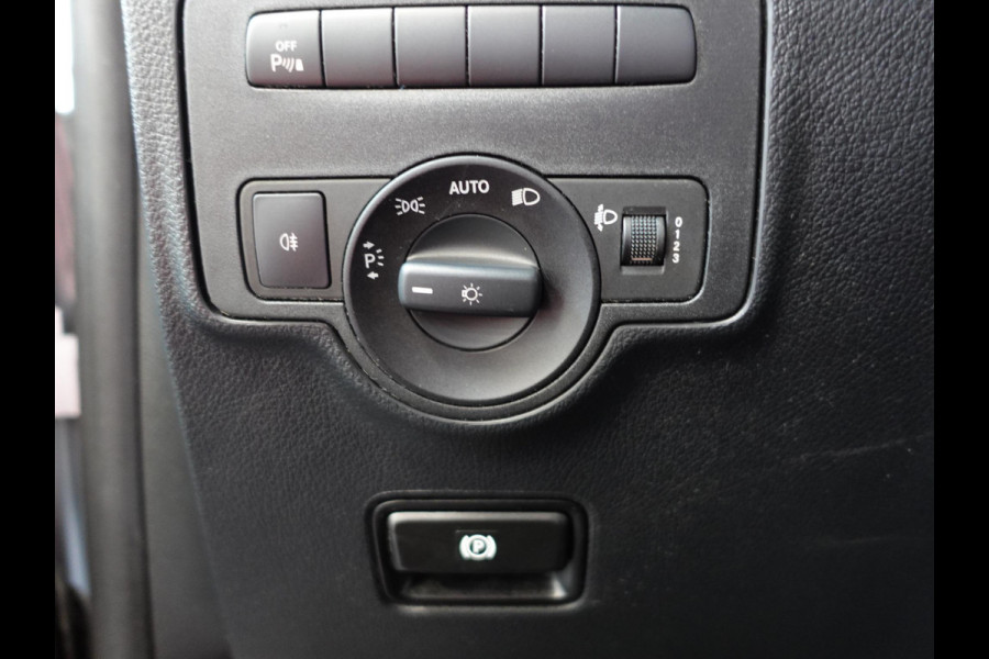 Mercedes-Benz Vito 114 CDI Lang Automaat L2 Airco Cruise control Navigatie Parkeersensoren MF stuurwiel Camera