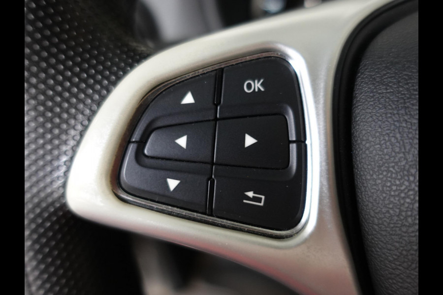 Mercedes-Benz Vito 114 CDI Lang Automaat L2 Airco Cruise control Navigatie Parkeersensoren MF stuurwiel Camera