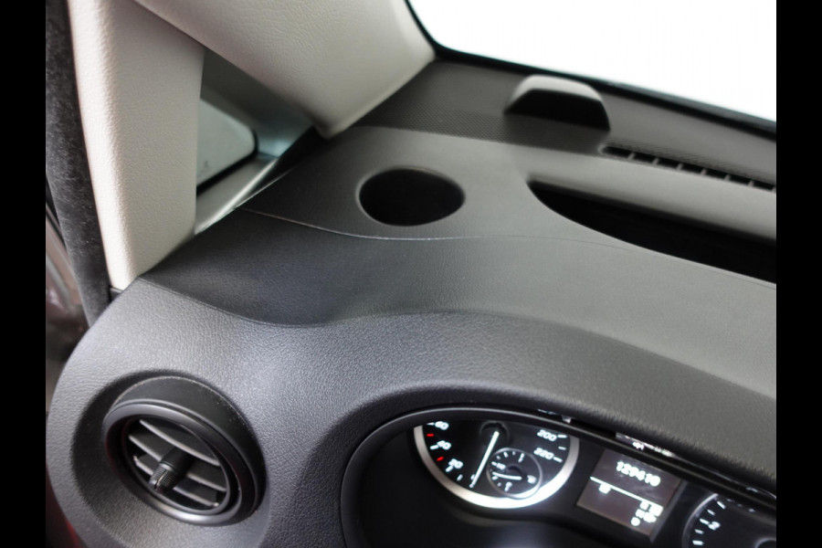 Mercedes-Benz Vito 114 CDI Lang Automaat L2 Airco Cruise control Navigatie Parkeersensoren MF stuurwiel Camera