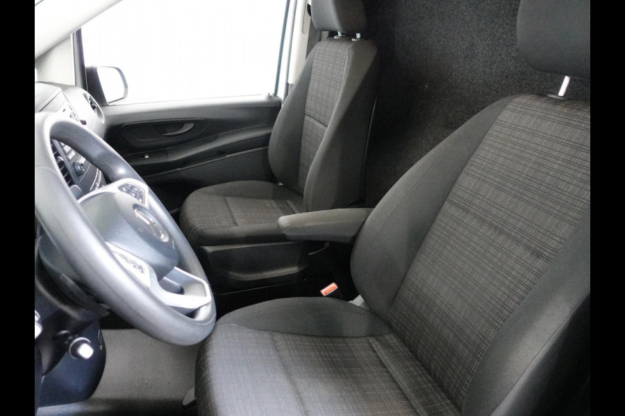 Mercedes-Benz Vito 114 CDI Lang Automaat L2 Airco Cruise control Navigatie Parkeersensoren MF stuurwiel Camera