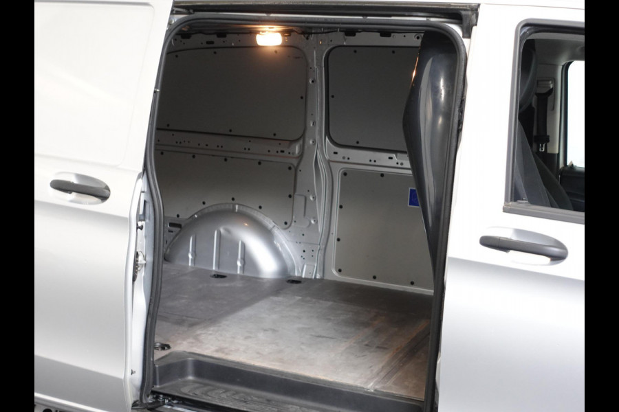 Mercedes-Benz Vito 114 CDI Lang Automaat L2 Airco Cruise control Navigatie Parkeersensoren MF stuurwiel Camera