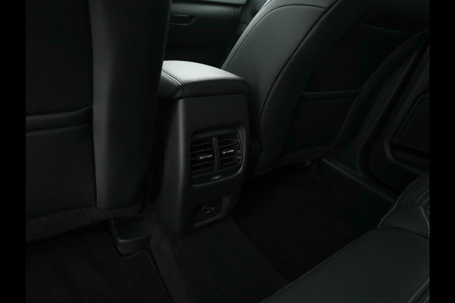 Ford Kuga 2.5 PHEV Titanium X (INCL-BTW) *LEATHER-MICROFIBRE | FULL-LED | DIGI-COCKPIT | ADAPTIVE-CRUISE | BLINDSPOT | PARK-PILOT | CAMERA | NAVI-FULLMAP | HEATED-COMFORT-SEATS | CARPLAY | DAB | LANE-ASSIST | 17"ALU*