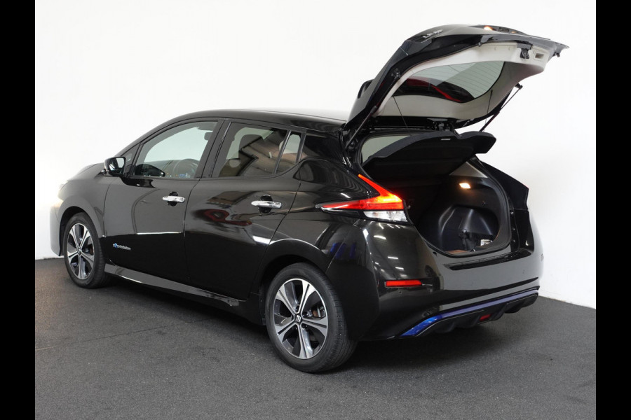 Nissan Leaf N-Connecta 40 kWh Navigatie Bluetooth Cruise Control Lichtmetalen Velgen