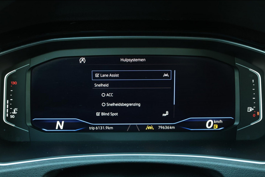 Volkswagen T-Roc 2.0 TSI 4Motion R 300PK R AKRAPOVIC/LED/VIRTUAL/PANO/LEER+S.VERWARMING/19" LMV/LINE/CAM/ACC/ECC/12 MDN GARANTIE!