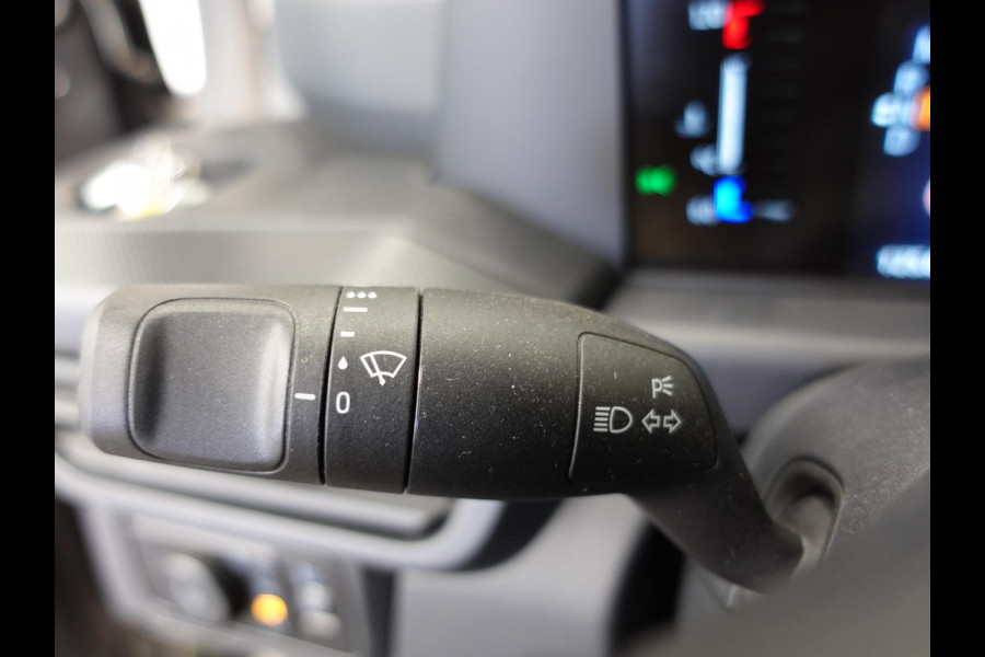 Ford Transit Custom 300 2.0 TDCI L2H1 Trend Automaat Airco Navigatie Cruise