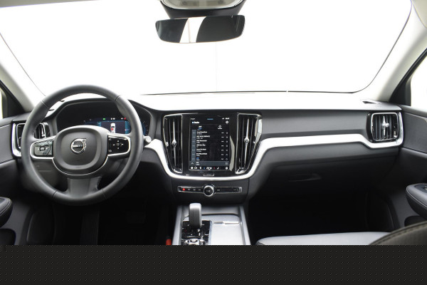 Volvo V60 B4 211PK Automaat Plus Dark / Driver assist / Moritz lederen bekleding / Elektrische stoelen / DAB+ / Google Navigatie