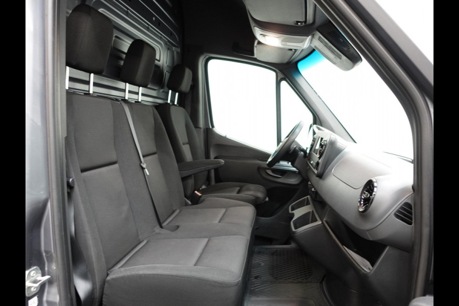Mercedes-Benz Sprinter L3H2 Automaat Navigatie Cruise Control Trekhaak Imperiaal + Trap Airco
