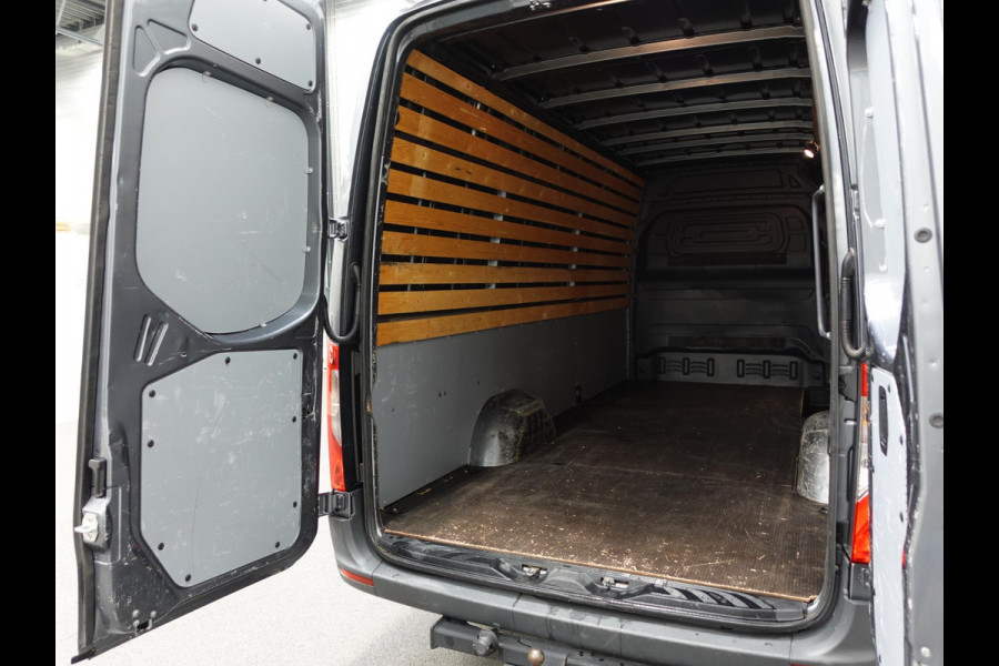 Mercedes-Benz Sprinter L3H2 Automaat Navigatie Cruise Control Trekhaak Imperiaal + Trap Airco