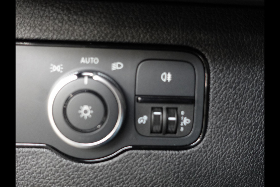 Mercedes-Benz Sprinter L3H2 Automaat Navigatie Cruise Control Trekhaak Imperiaal + Trap Airco